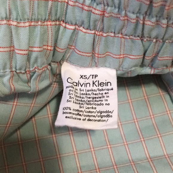Bundle of Calvin Klein sleep/lounge wear - Picture 14 of 16